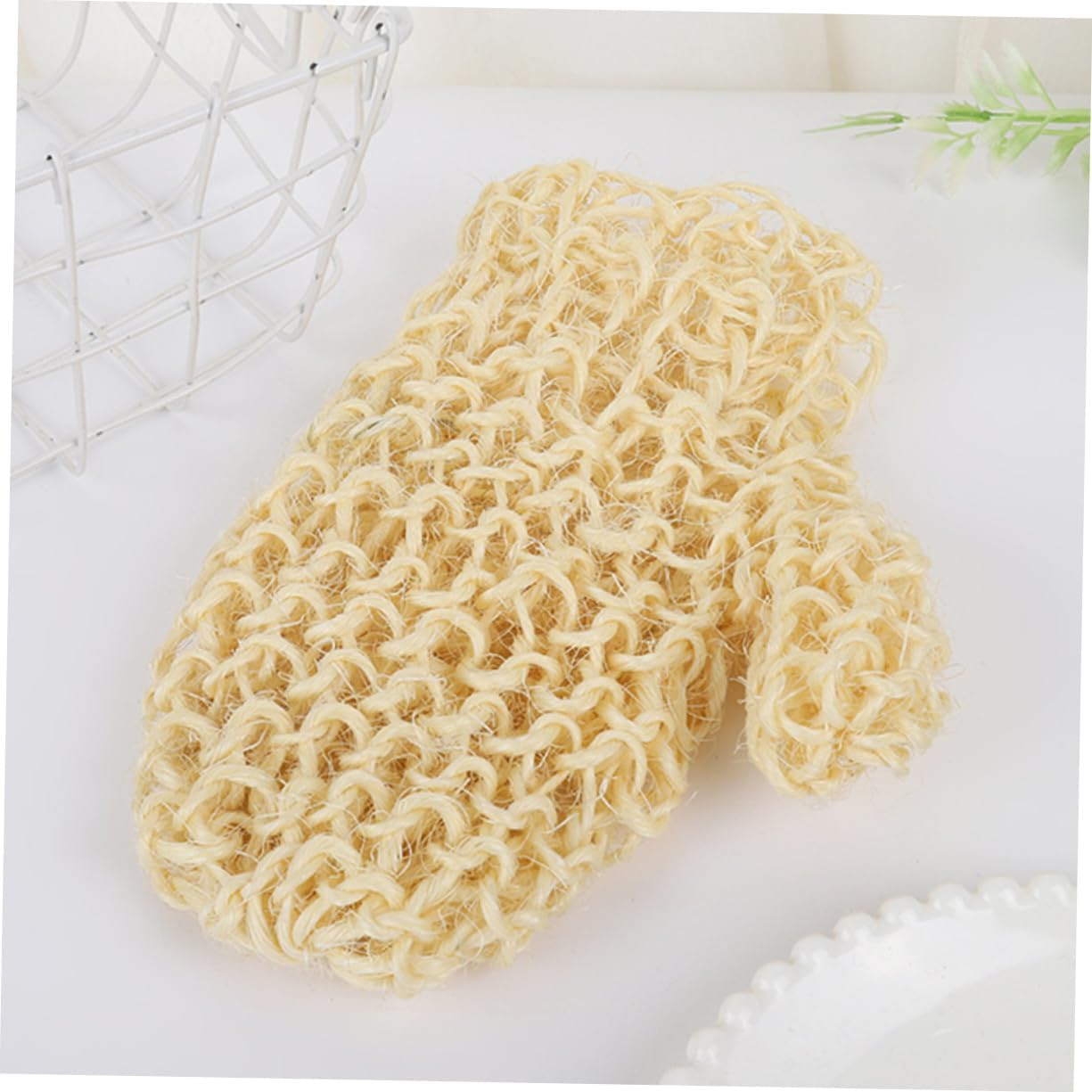2Pcs Exfoliating Gloves Natural Scrubbing Mittens for Bathing and Skin Massage Ergonomic Design for Gentle Exfoliation and Deep Cleansing for Daily Use image number 4