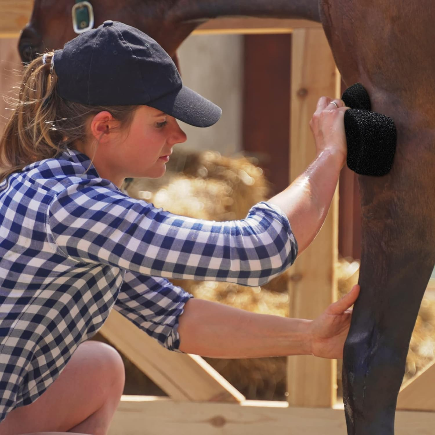 Eaasty 3 Pcs Horse Groomer Sponge Scrubber Massager Horse Grooming Brush Kit Supplies Large Soft Care for Cleaning Washing Bathing, Black, 4.33 X 7.87 X 2.56 Inch image number 1