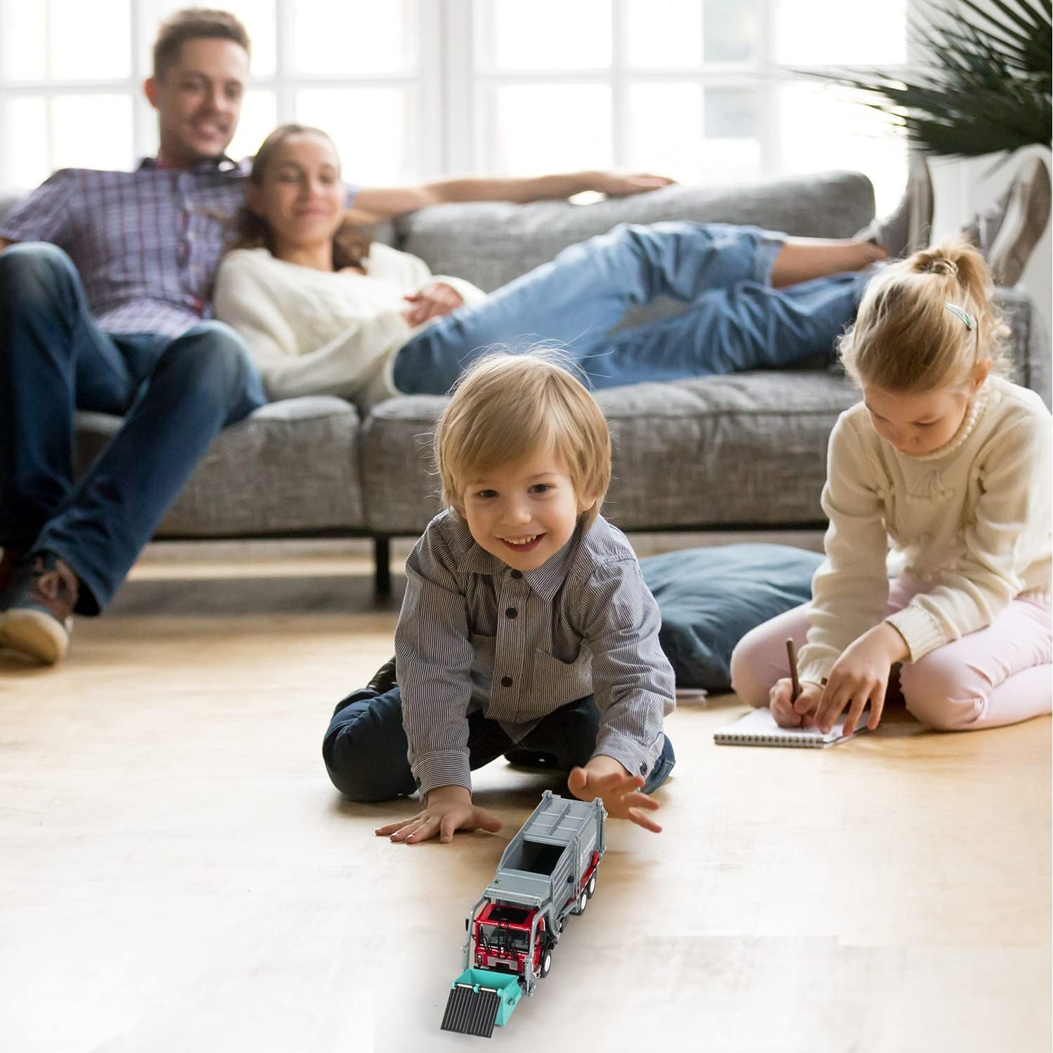 Hobby Crazy Diecast Bin Truck Rubbish Recycling Material Transporter 1:24 Scale KDW 625040 Detailed Diecast Alloy Interactive Garbage Tipping for Kids and Collectors image number 3