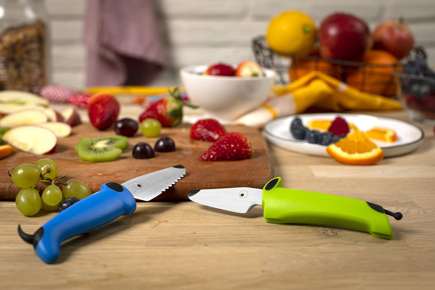 Kuhn Rikon 3 Pc Kinderkitchen Set for Children. Child Safe Knives Utensil Set. Childrens Knives. Safety Knives for Children. Kids Knives for Cooking &ndash; 3 Year Kuhn Rikon Kitchen Accessories Guarantee image number 1