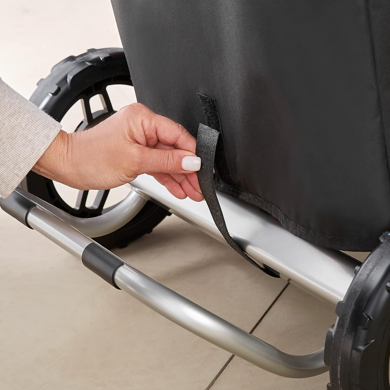 Weber 7770 Traveler Cover, Black image number 4