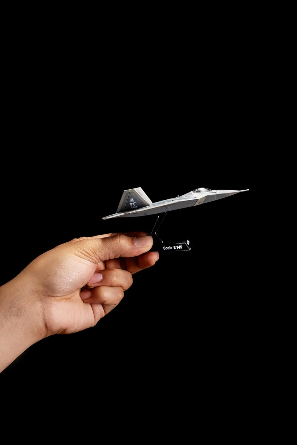 Daron Postage Stamp USAF F-22 1/145 Raptor Vehicle image number 5