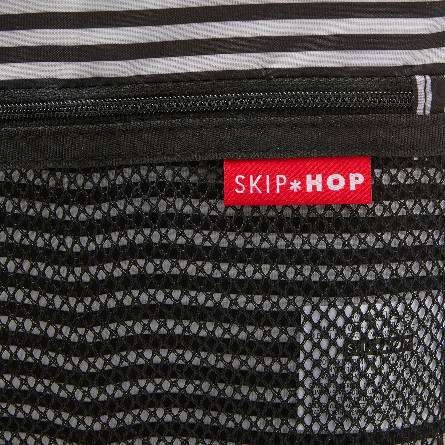 Skip Hop Waterproof Wet Dry Bag, Grab & Go, Black/White Stripe - Chevron image number 2
