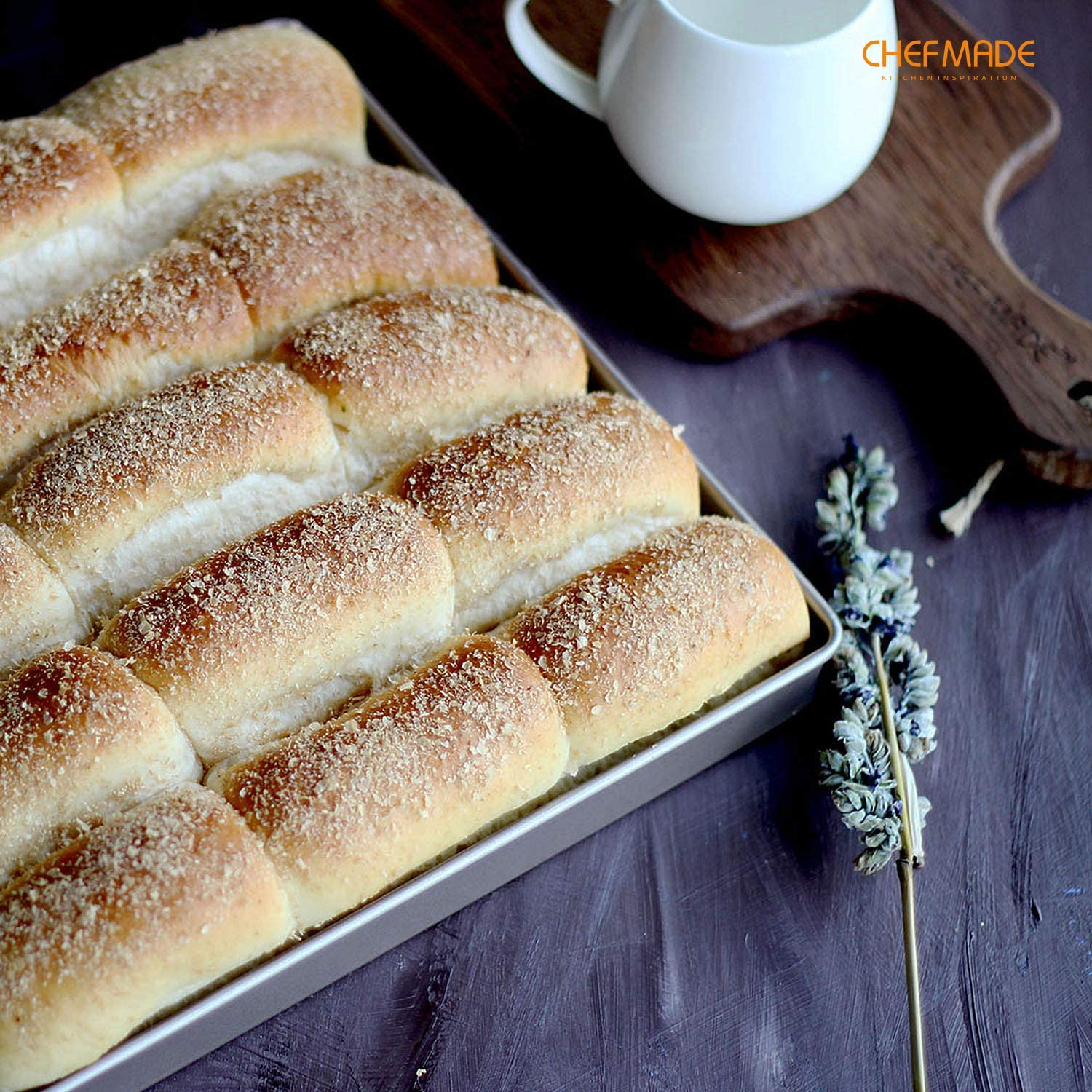 CHEFMADE 11-Inch Baking Sheet Pan, Non-Stick Square Jelly Roll Bakeware for Oven Roasting Meat Bread Battenberg Pizzas Pastries 11.2" X 11.2" X 1.4" (Champagne Gold) image number 5