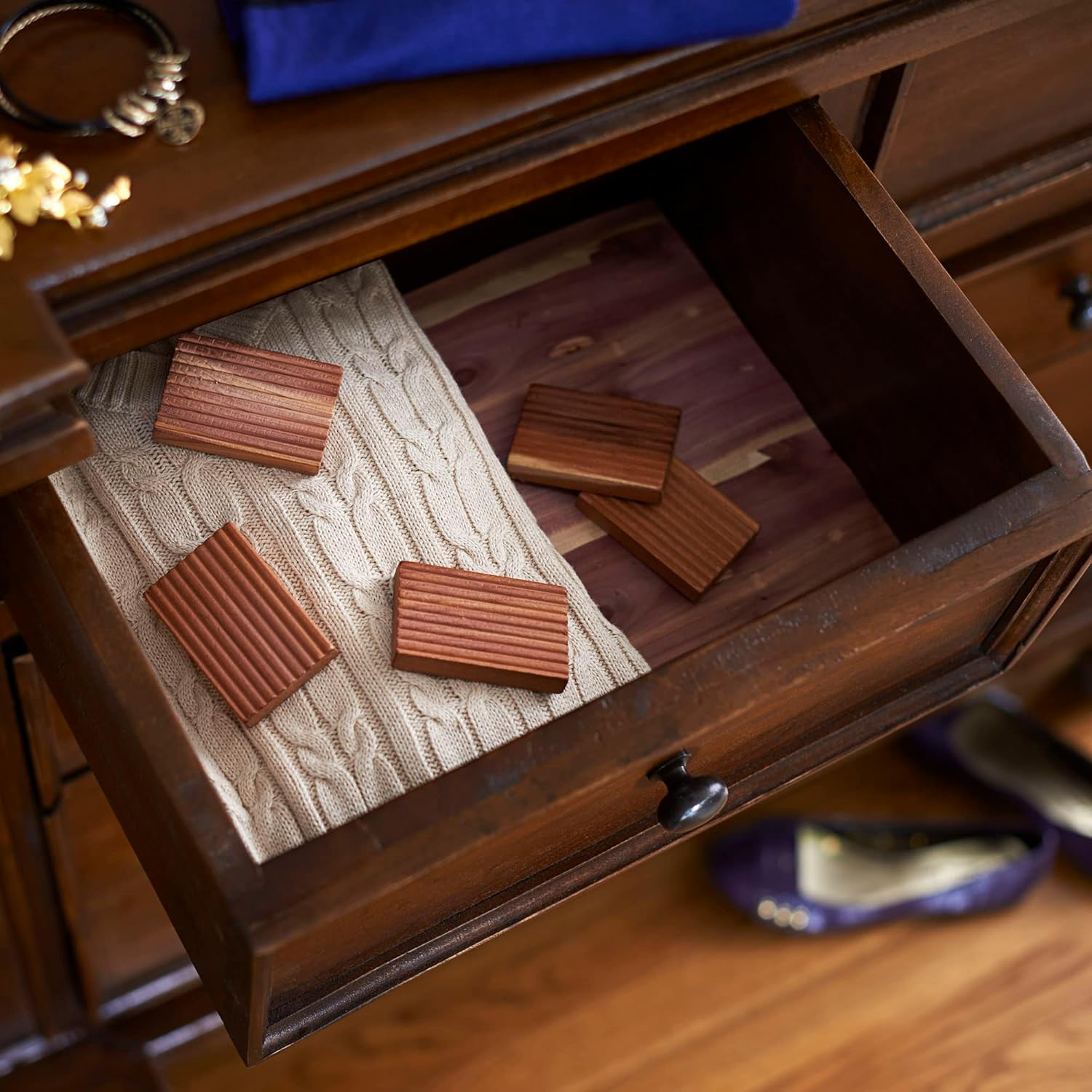 Cedar Fresh Blocks, 4 Count (Pack of 3) image number 2