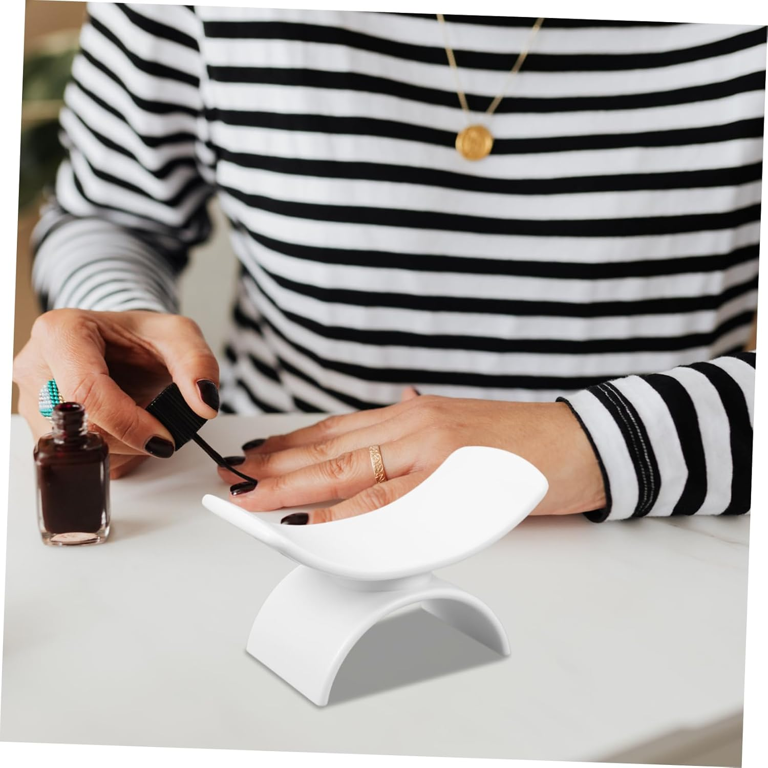 BIUDECO Nail Hand Pillow Manicure Arm Rest Comfortable Wrist Rest for Nail Salons Home Use and Travel