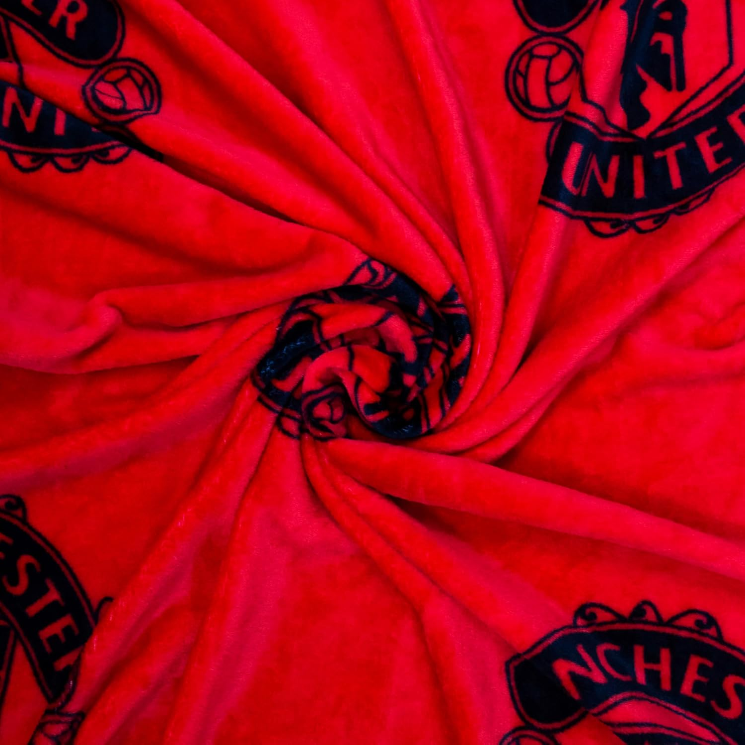Manchester United FC Character World Official Fleece Blanket | Super Soft Warm Throw with Sherpa Reverse, Football Team Design | Perfect for Home, Bedroom, Sleepovers & Camping | Size 120 X 150Cm image number 2
