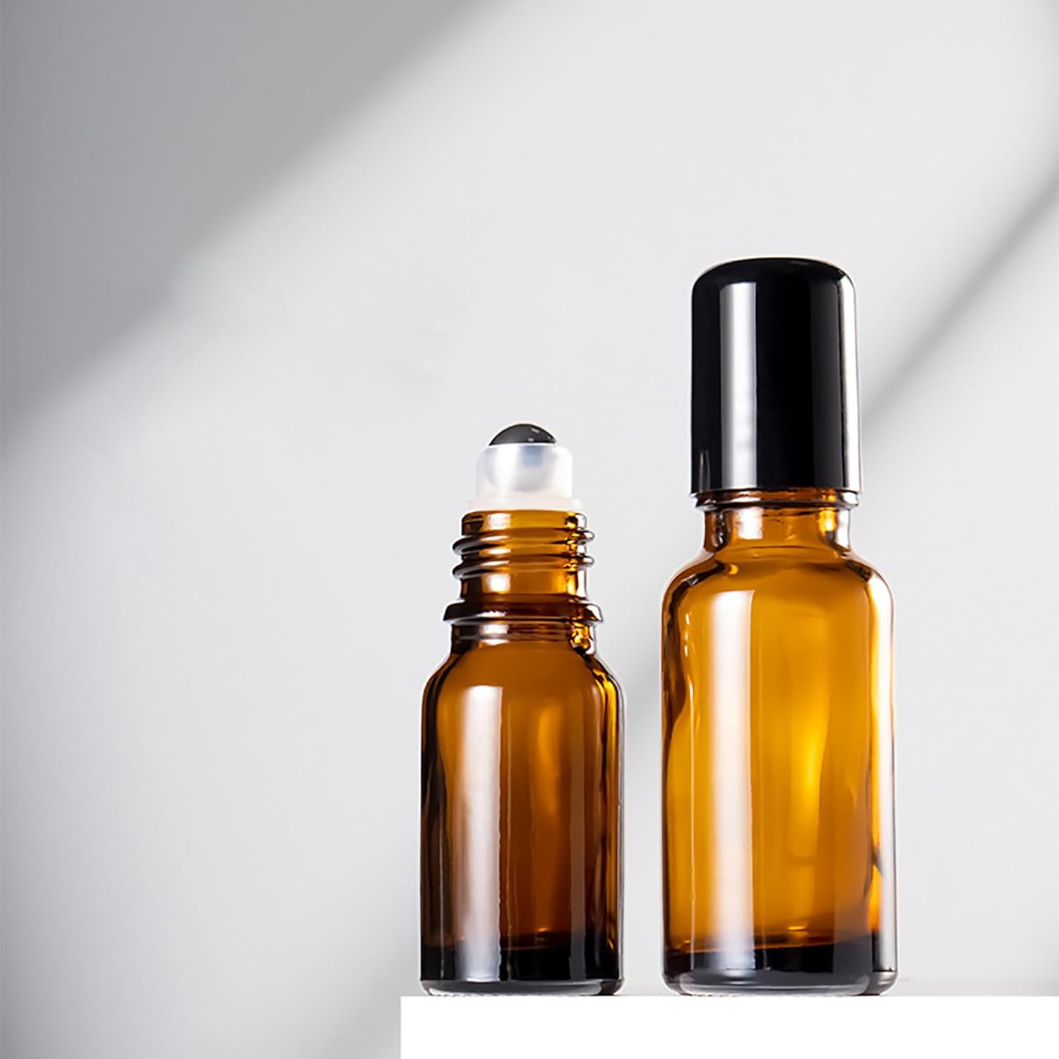 2 PCS 15Ml Rollerball Oil Dispenser Dark Glass Vials with Roller Ball Applicator Empty Roller Bottles for Castor Oil Eye Roller Containers