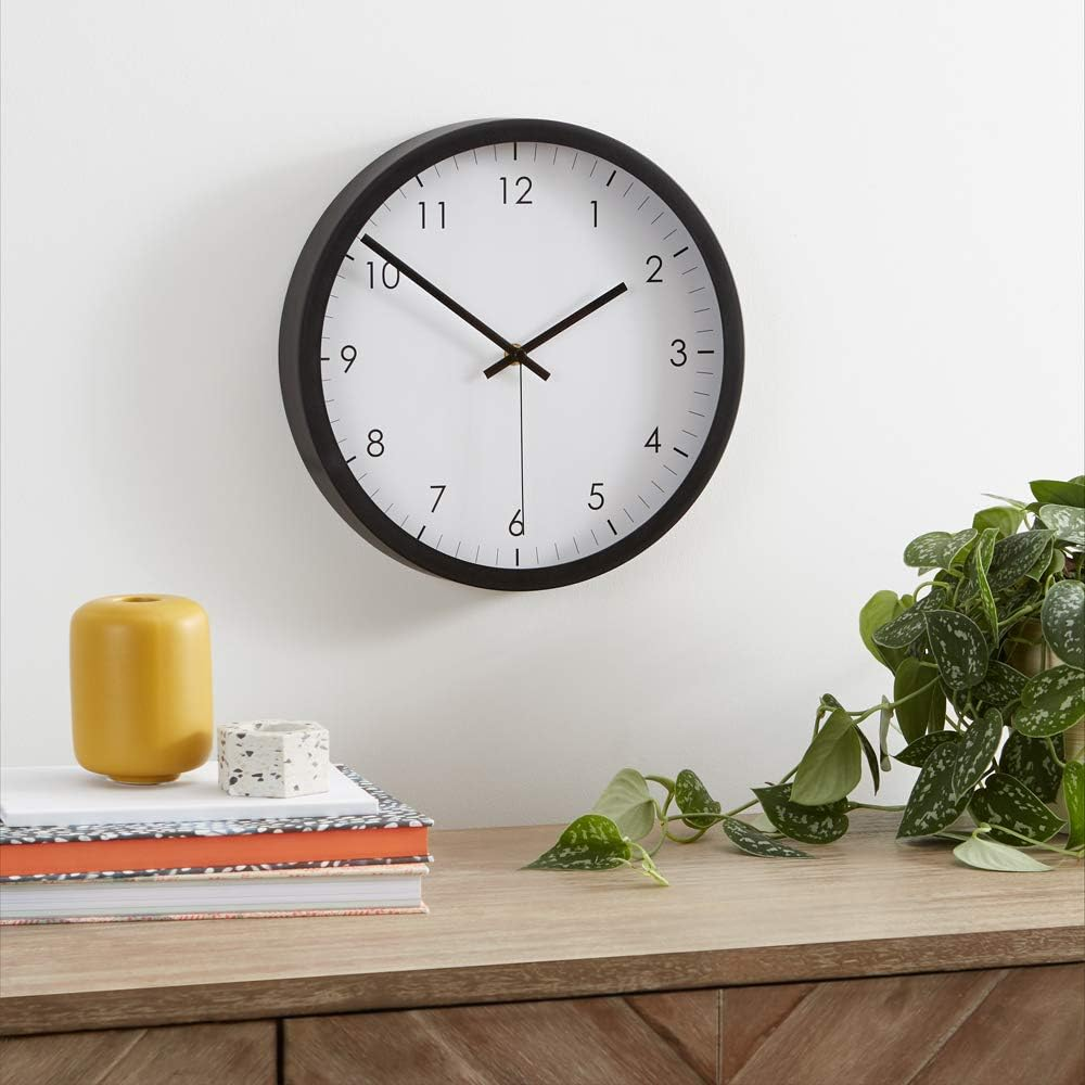 Amazon Basics 12" Traditional Wall Clock - Black image number 3