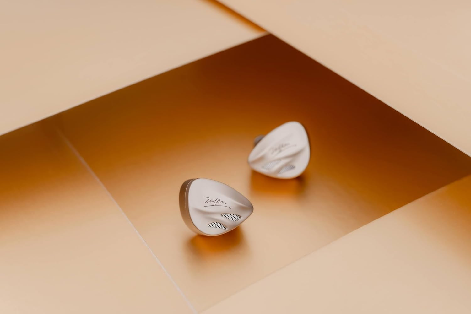 Vulkan 2 (2Pin) image number 1