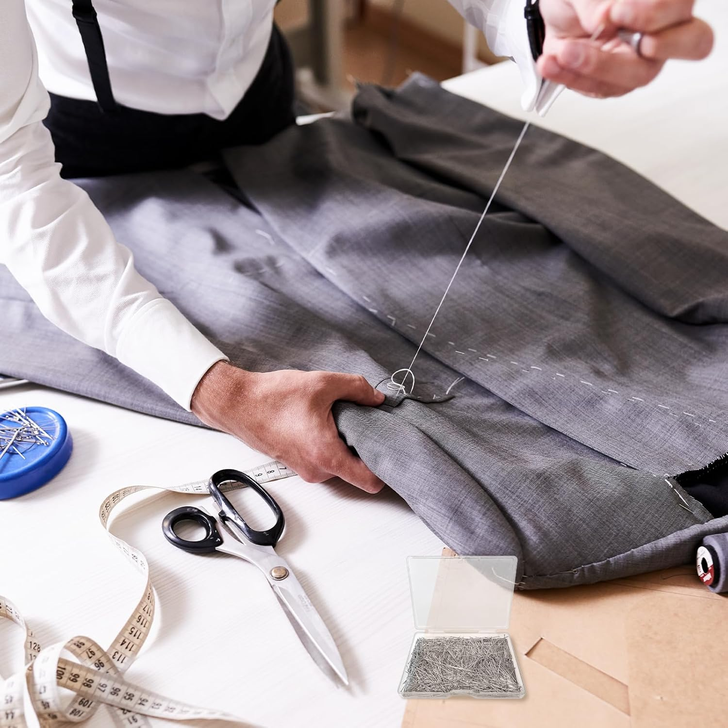 BEZANU Sewing Pins, 1000 PCS Fine Straight Pins for Jewelry Crafts, Quilting, Sewing Projects (0.6 X 26Mm)