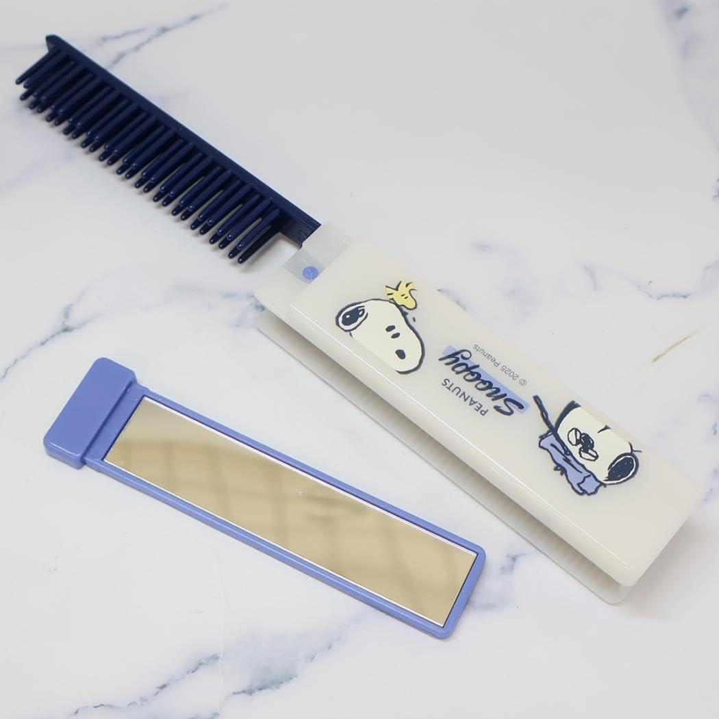 Snoopy Set with Mirror & Double Comb/Staying Tight image number 3