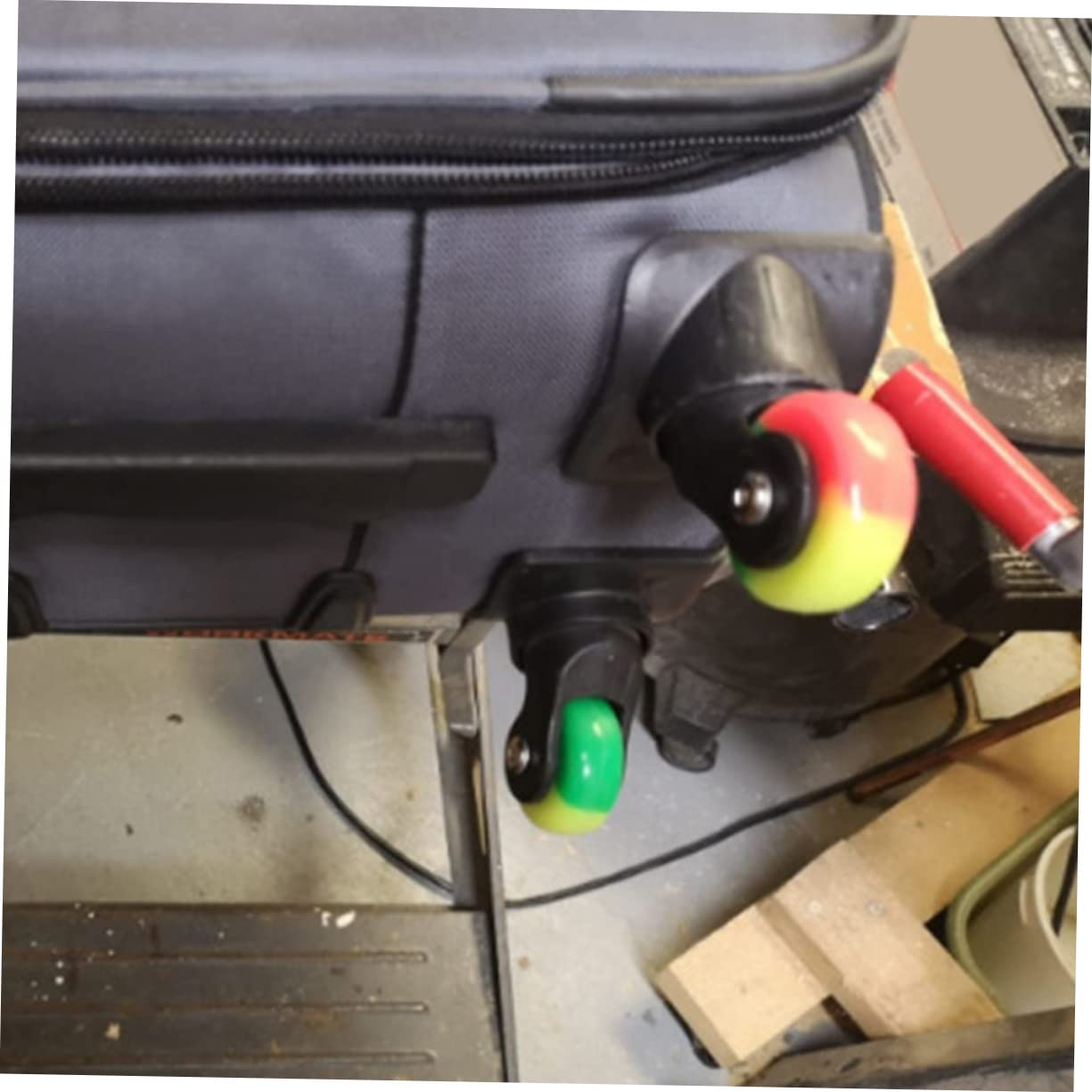 SHERCHPRY 4Sets Replacement Wheels for Suitcase Swivel Caster Wheels in Rubber Material Suitable for Luggage Repair and Use image number 4