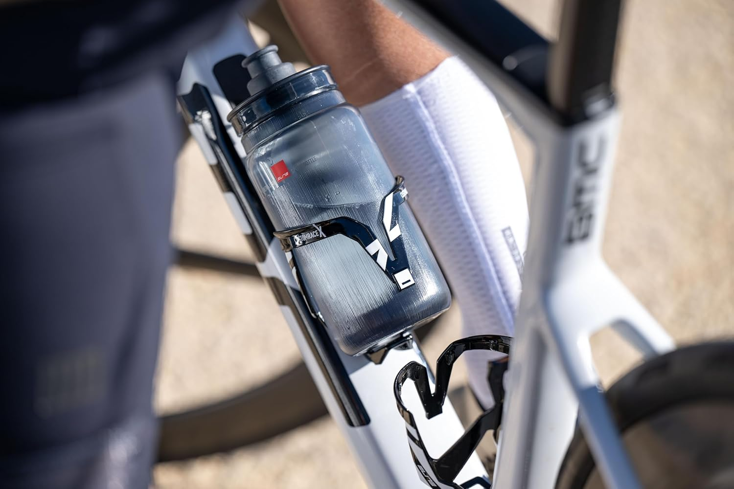 Elite Custom Race X Bottle Cage Red Glossy White Graphic &ndash; Ultra Lightweight Side-Entry Bike Bottle Holder 28.5G &ndash; Self-Adjusting Fibre-Reinforced &ndash; for Road Bike, MTB & Gravel Cycling - Fluoro Yellow image number 2