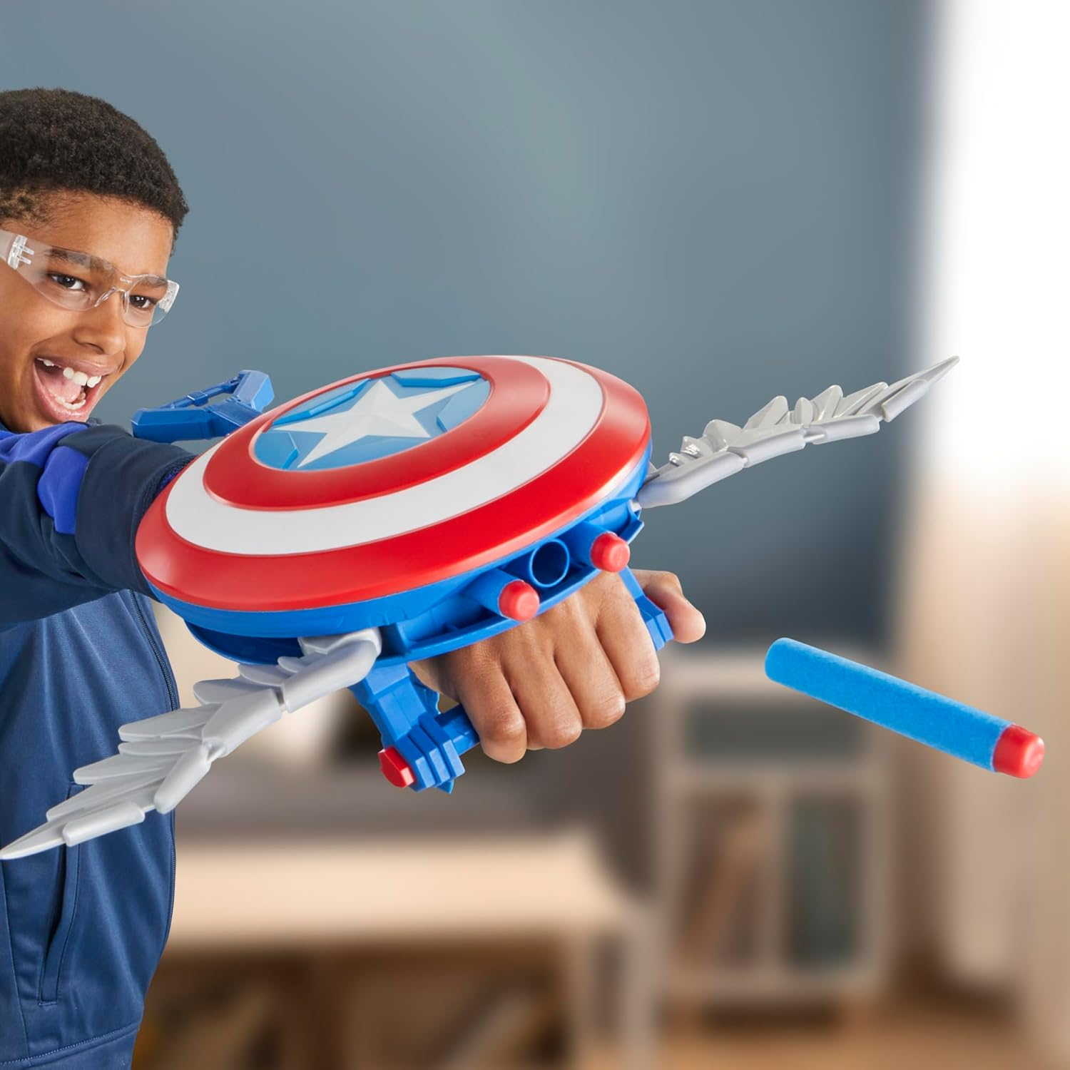 Marvel Studios Captain America Brave New World NERF Skyshot Blaster, Shield Roleplay Toy, Super Hero Toys for Kids 5 and Up