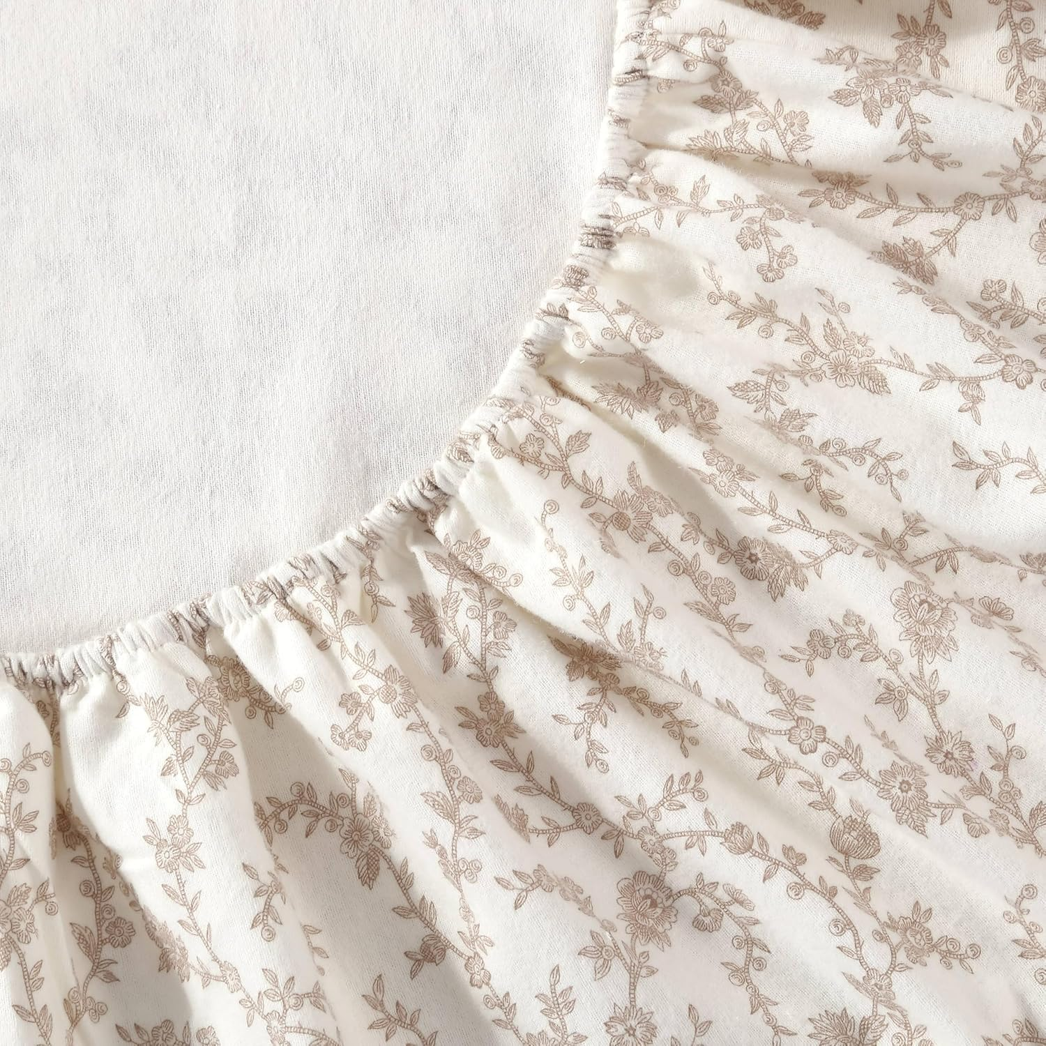 Laura Ashley Flannel Queen Sheet Set, Victoria image number 4