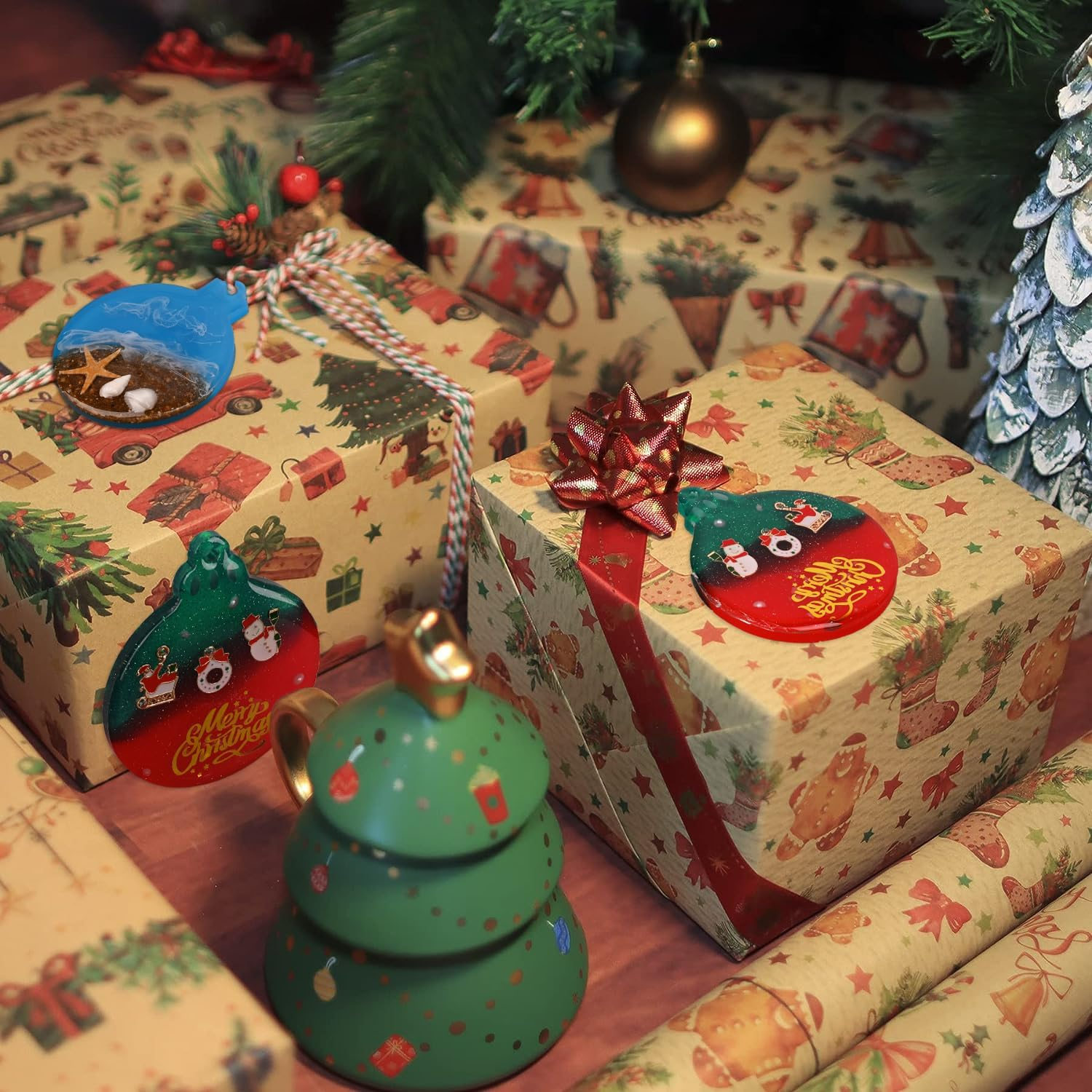 8 Pack Christmas Resin Molds, 2 Styles round Silicone Pendant Molds, Xmas Ornaments Molds for Epoxy Resin Casting Christmas Tree Pendant Gift Home Decoration image number 3