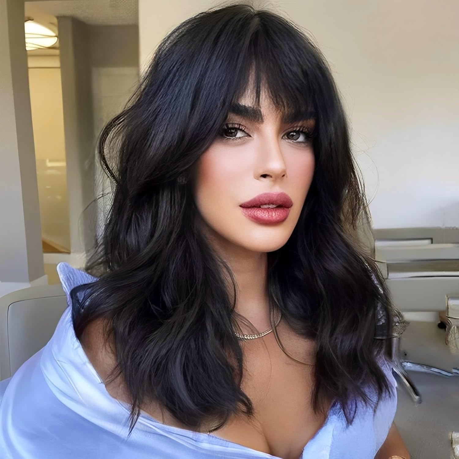 PORSMEER Women'S Wig Medium Length Wavy Wigs Black with Bangs for Women, Natural Curly Synthetic Hair Wig, Everyday Anime Cosplay Costume Party Halloween Carnival, Black Wig 45 Cm