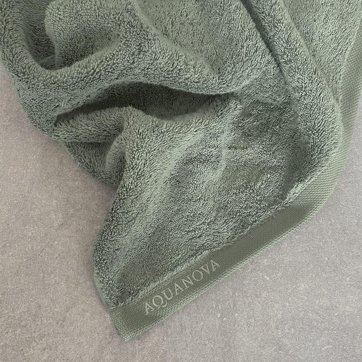 Aquanova London Egyptian Combed Cotton Guest Towel, Thyme image number 2