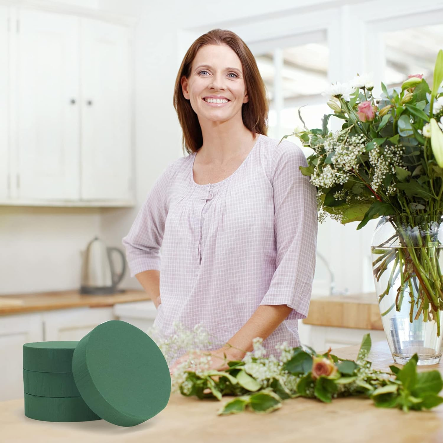 BEWAVE 8 Pcs Floral Foam Blocks round Wet & Dry Foam Bricks Green Styrofoam 16.5CM Large for Artificial Flowers Wedding Birthdays Home and Garden Decorations image number 3