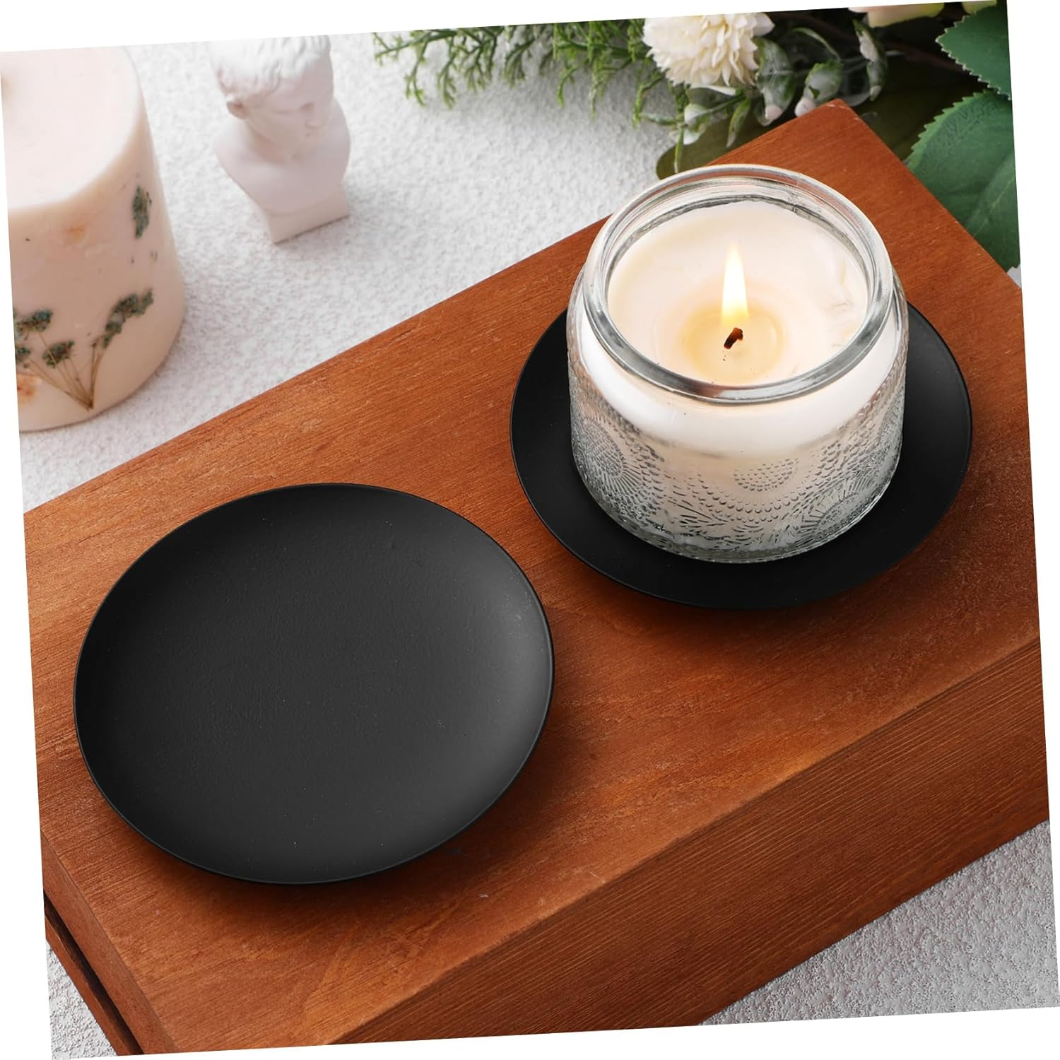 LABRIMP 4-Piece Black Iron Candle Holder Set 10Cm Geometric Candle Plates for Pillar Decorative Stands for Weddings and Parties image number 1