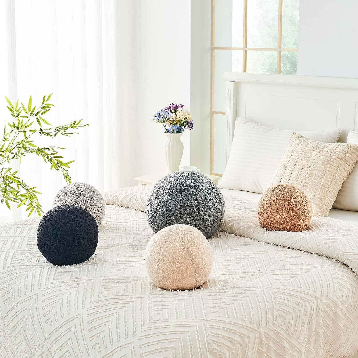 Uvvyui Beige Sphere Boucle Plush Pillow Cushion, Soft Decorative Throw Pillow, 11.8 Inch Sphere Pillow for Couch, Sofa, Bedroom image number 2