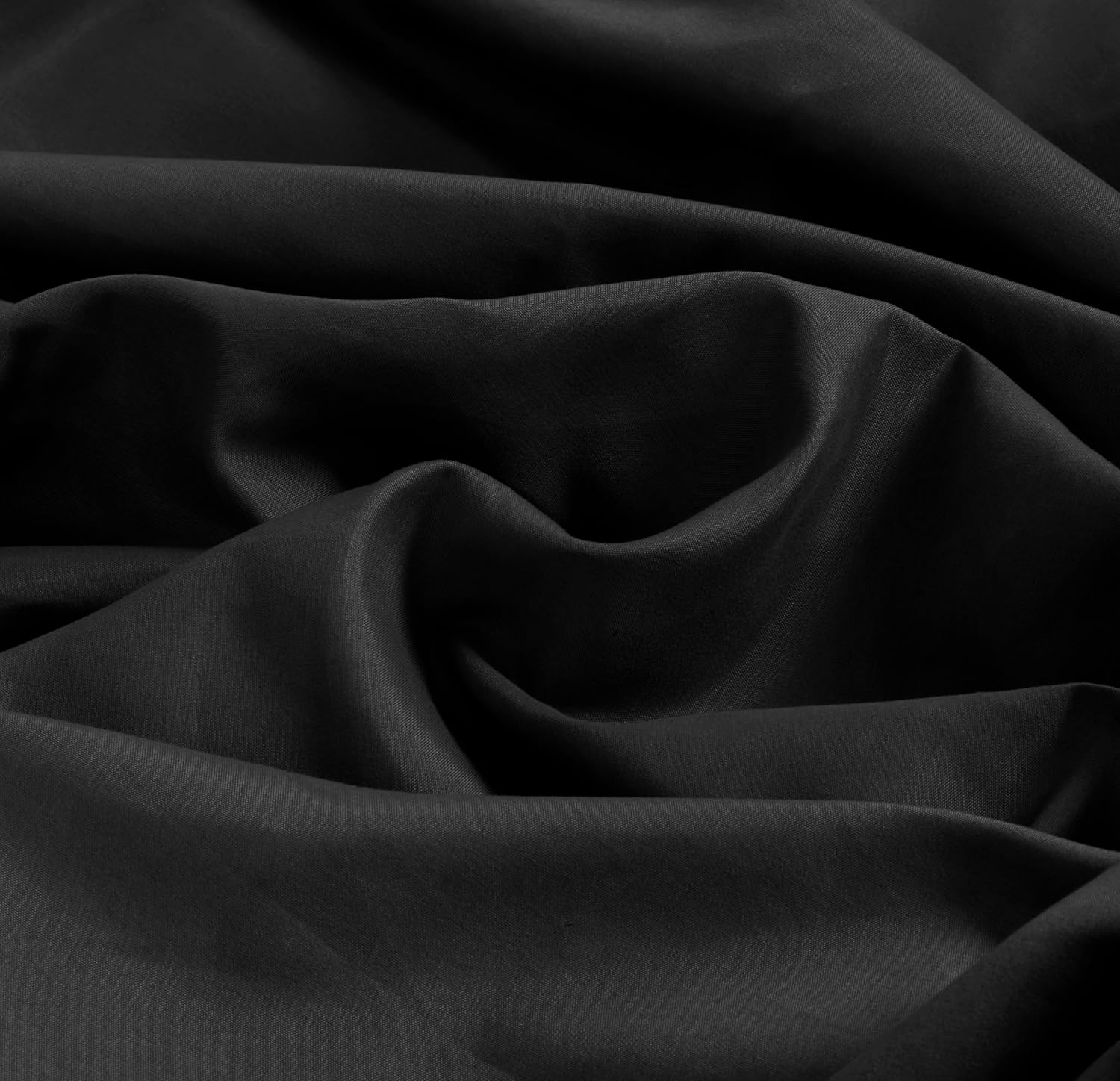 Emma Barclay Lyla Reversible Duvet Set in Black/White - King image number 5