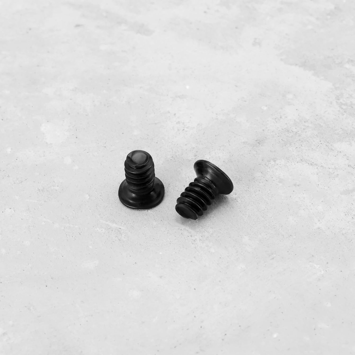 Ecsing 100Pcs Black Countersunk Head Screw Flat Phillips Head 3.5X6Mm Suitable for 3.5-Inch Computer PC Hard Disk Drives(Unc 6-32) image number 5