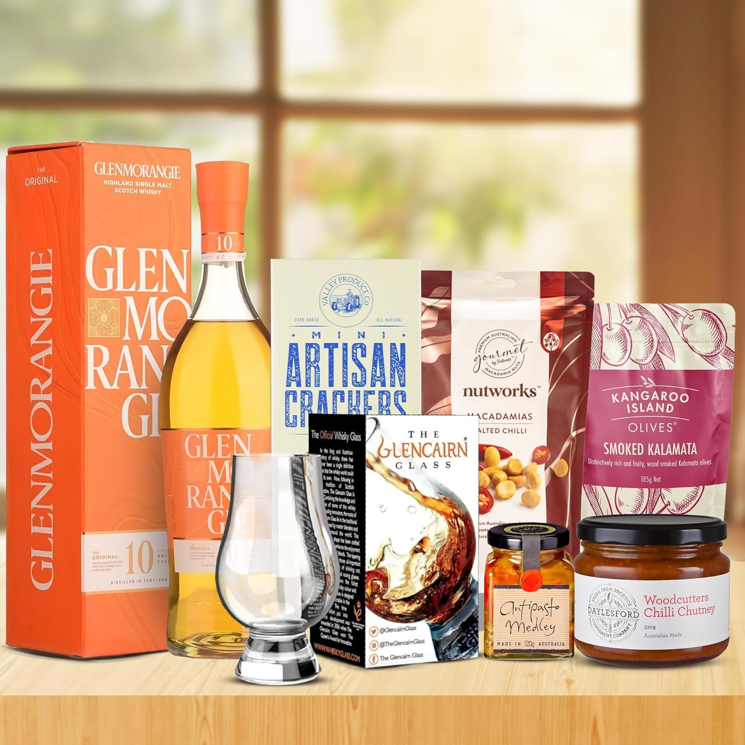 Luxury Whisky Hamper, Gourmet Delights, Thoughtful Thank You Gesture, Whisky, Chutney, Olives & Gourmet Snacks image number 2