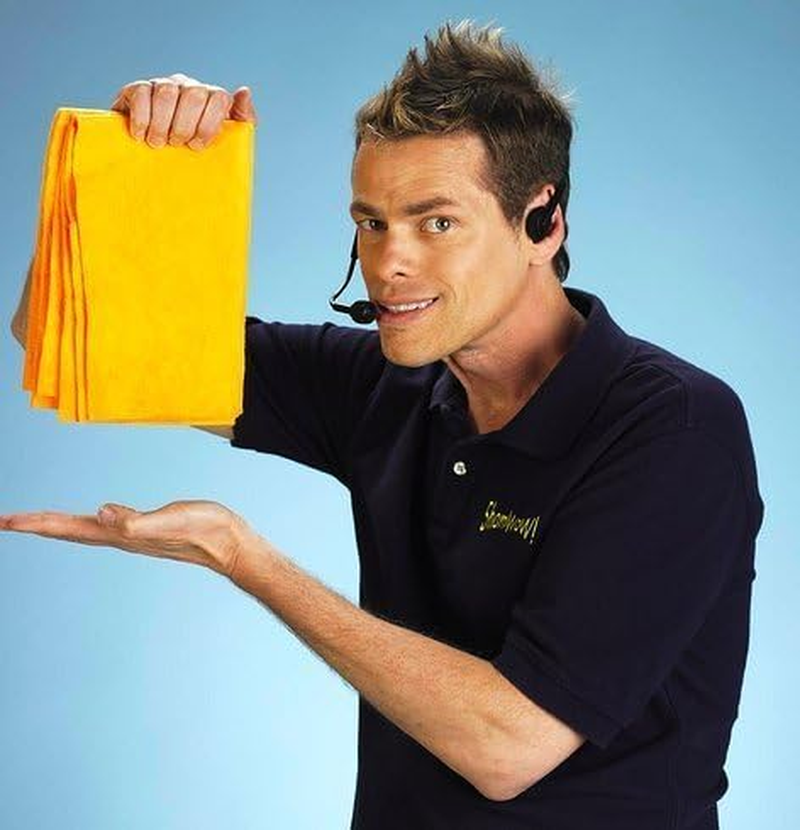 Shamwow the Original - Super Absorbent Multi-Purpose Cleaning Shammy Chamois Towel Cloth - Holds 10X Its Weight in Liquid - Machine Washable - Will Not Scratch (8 Pack: 4 Large Orange & 4 Small Blue)