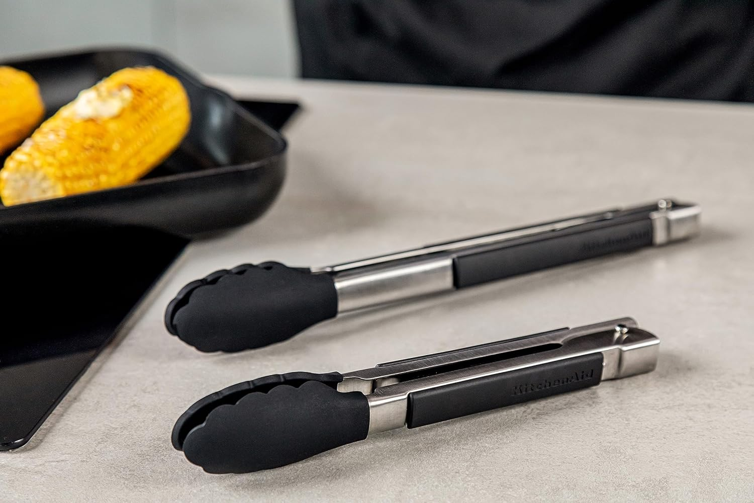 Kitchenaid Side Locking Tong with Silicone Head, 23 Cm Size