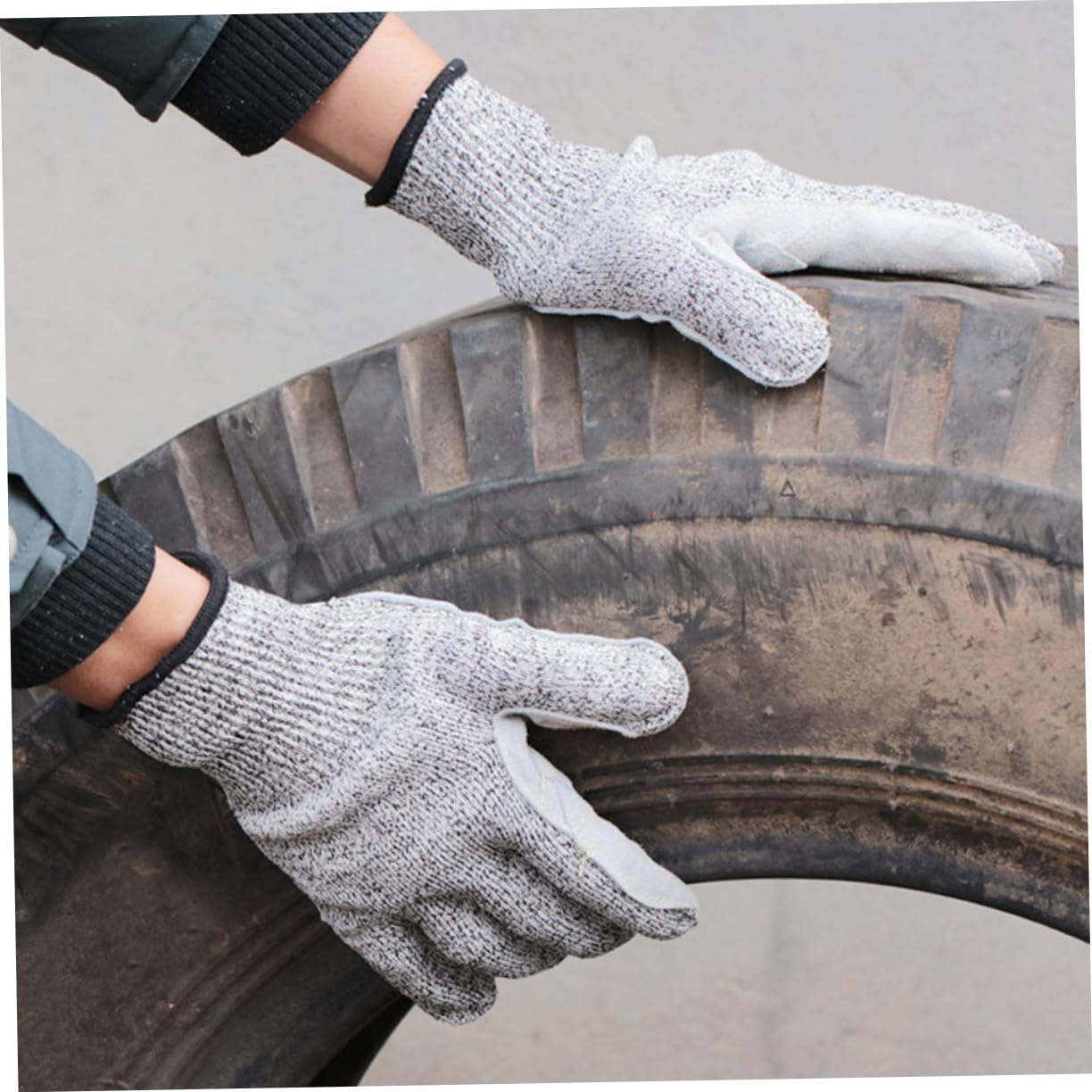 1Pair Collision Gardening Gloves Cut Resistant Wear Resistant Lightweight Outdoor Work Gloves for Gardeners Comfortable Fit for Pruning and Work image number 2