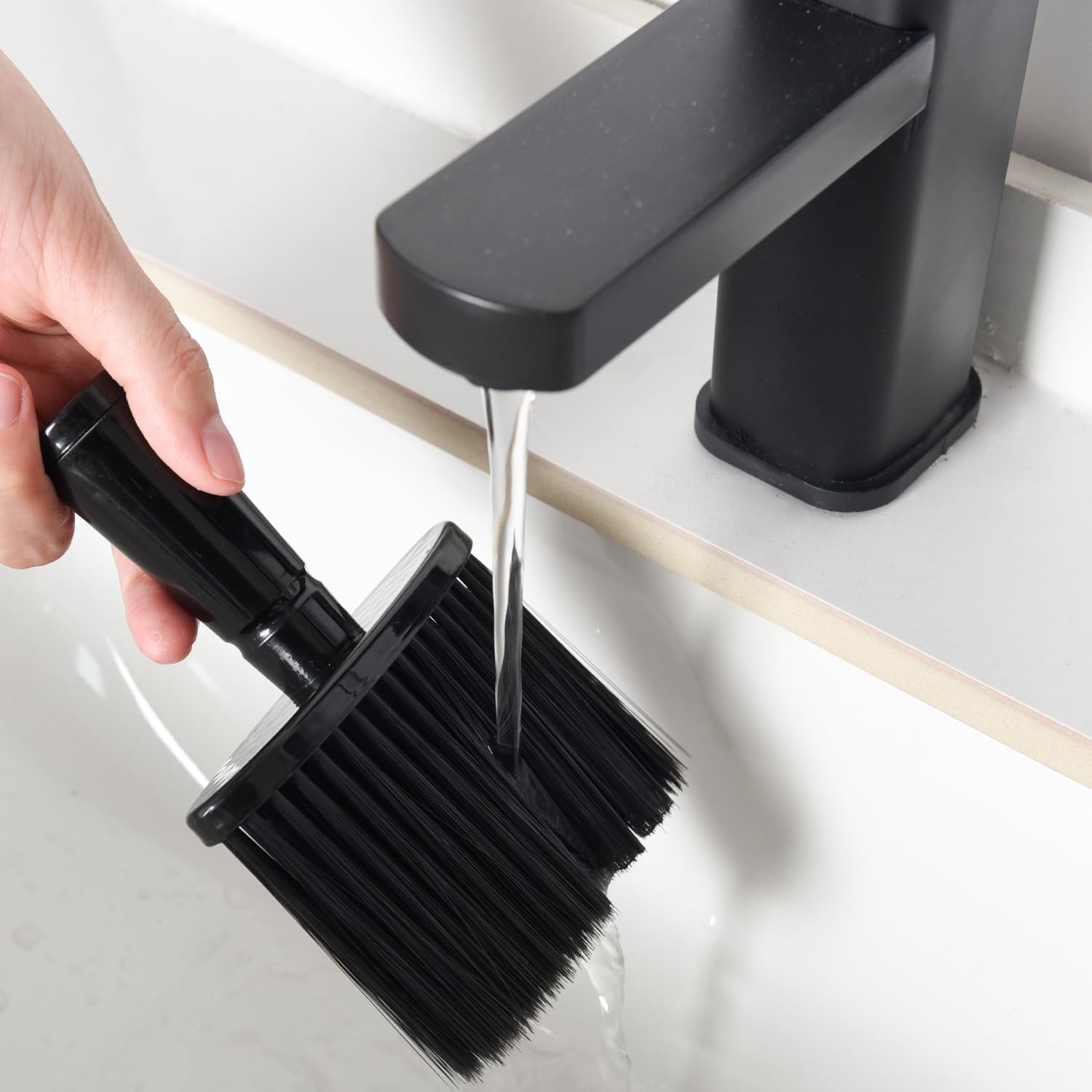 2 Pcs Neck Brush Neck Duster Barber Brush to Remove Loose Hair, Professional Hair Cutting Brush Soft Barber Brush Neck Duster Barber Accessories for Brushing off Hair around Neckline and Ears Haircut image number 4