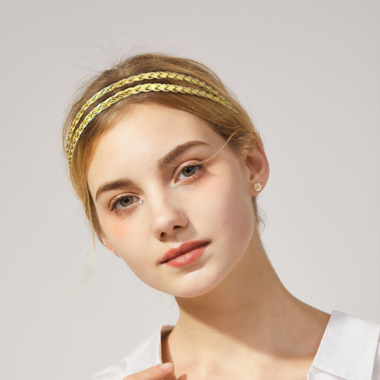 Pack of 2 Braided Elastic Hair Bands, Retro and Stylish, Simple and Personalised Hair Accessories for Women, Adjustable Size, Clothing Accessories. image number 3