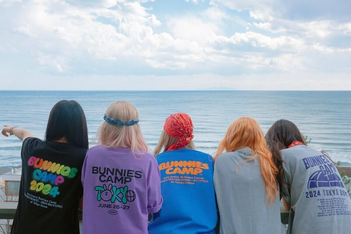 [WEVERSE POB Exclusive] Newjeans Supernatural NJ X MURAKAMI Japan Double Single Album with Tracking Sealed New Jeans (Drawstring Bag Version) image number 6