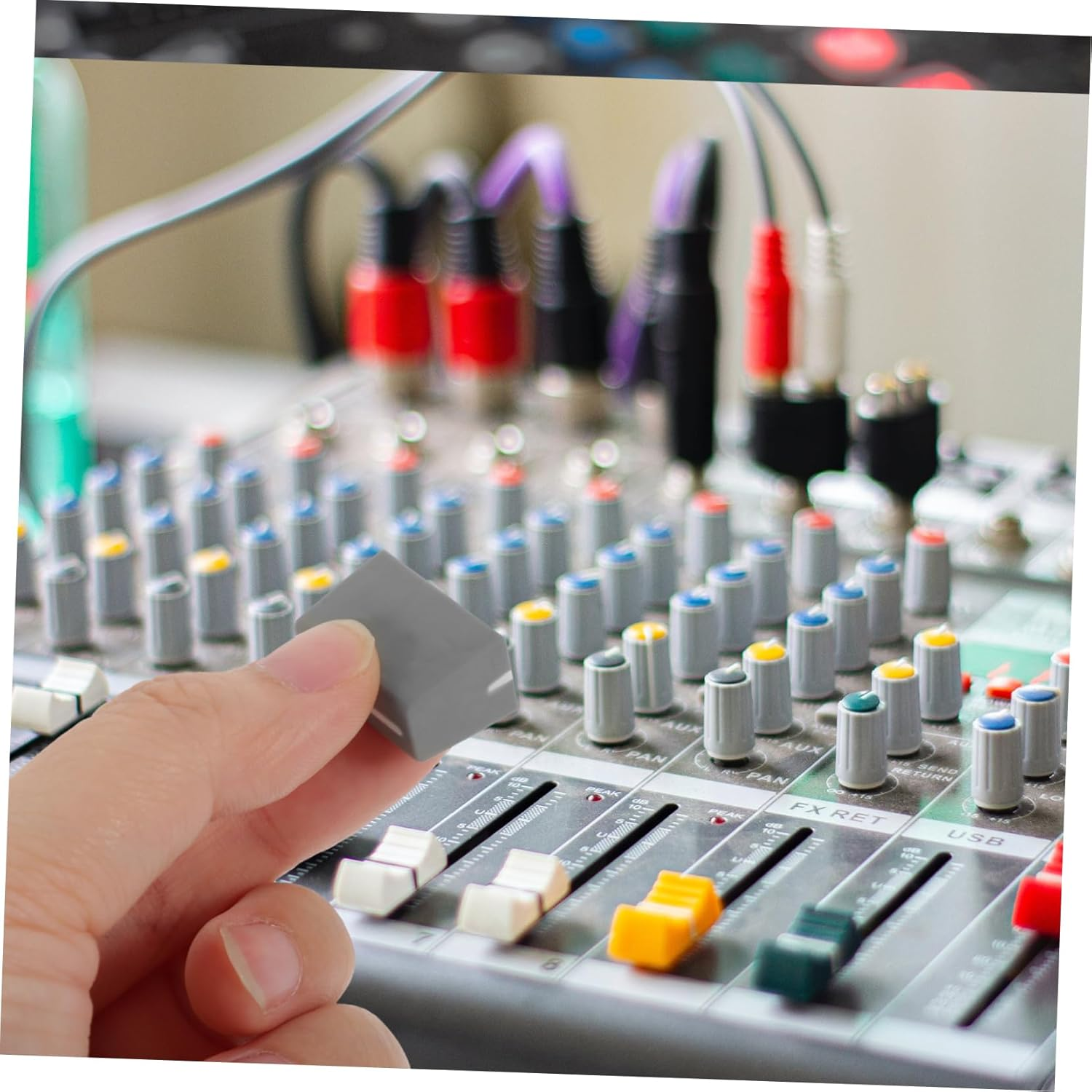 Vaguelly 5Pcs Grey 4Mm Hole Fader Cap Replacement for Mixer Console Slider Knobs Dj Deck Straight Slide Buttons Accessories - Grey image number 2