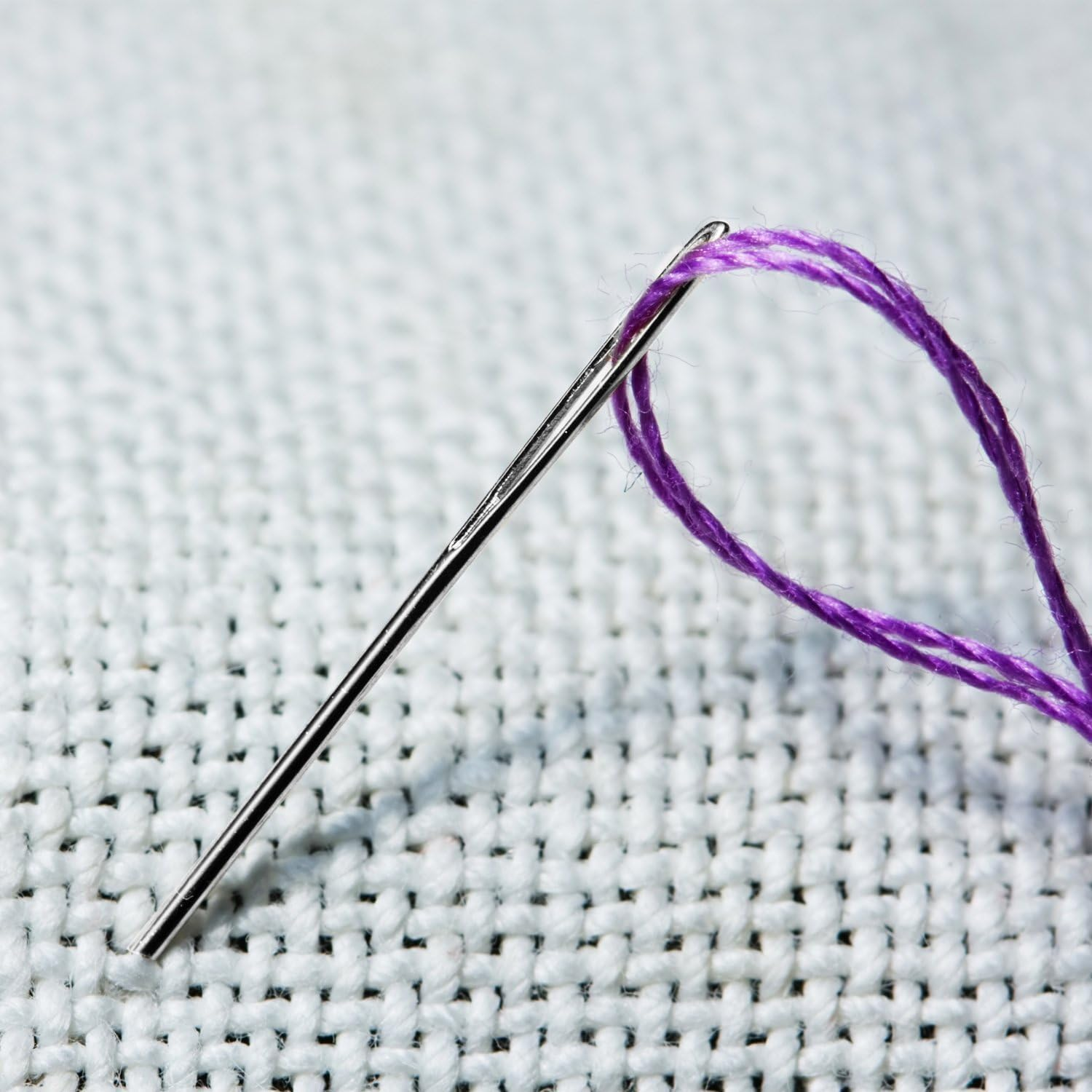 CJESLNA 12PCS Large-Eye Needles Blunt Needles Yarn Knitting Needles Sewing Crafting Knitting Weaving Stringing Tools Handmade Yarn Embroidery Thread Needle with Clear Bottle （3Size image number 3