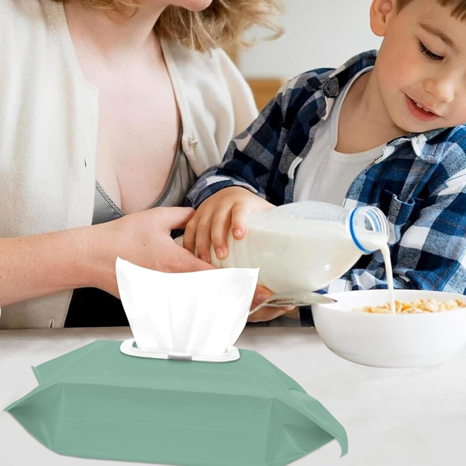 Weidllys Wipe Dispenser,4-Pack Portable Refillable Wipe Container,Reusable Travel Baby Wipes Dispenser, Waterproof and Dustproof（ Earth Tone Style）