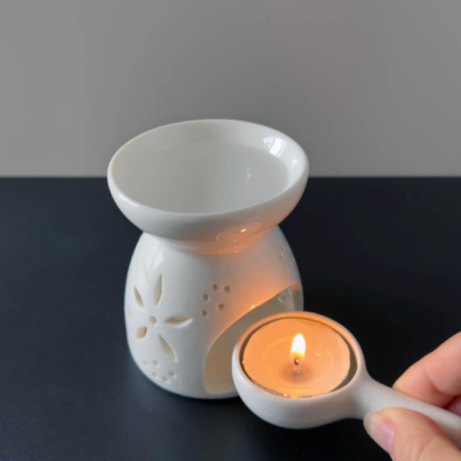 White Oil Burner Set, Tea Light Wax Melt Warmer with Tea Wax Tray, Essential Oil Diffuser, Oil Burner for Scented Oil image number 5