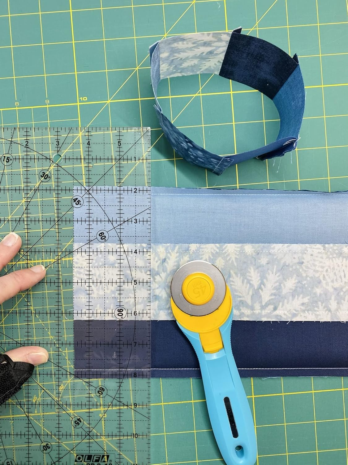 Olfa RTY-2/C 45Mm Splash Rotary Cutter Aqua