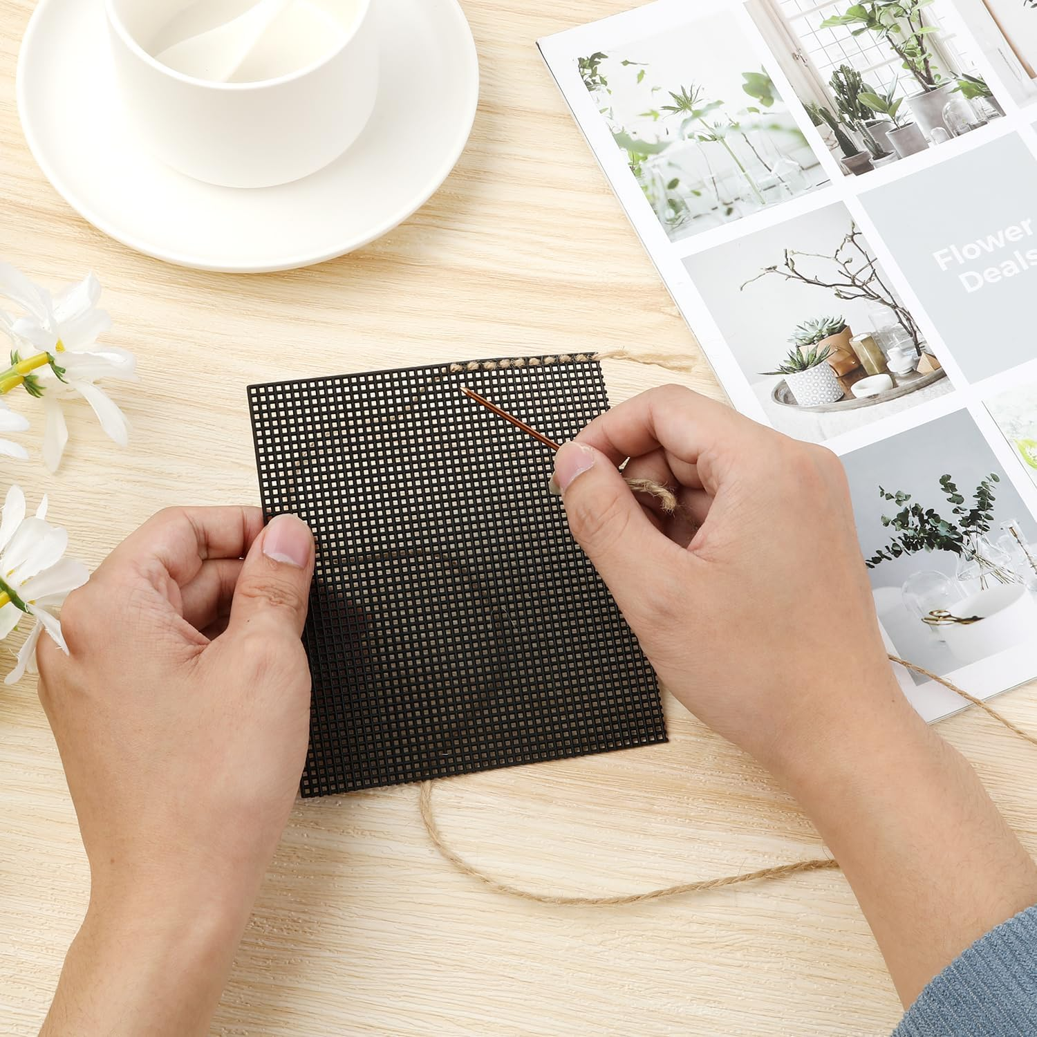 Pack of 4 Mesh Canvas Sheets, Plastic, 34.5 X 26.4 Cm, 10 CT Plastic Mesh Canvas Sheets, Cross Stitch Plastic Aida Mesh Screen for Crafts, DIY, Crochet Projects (Black) image number 4