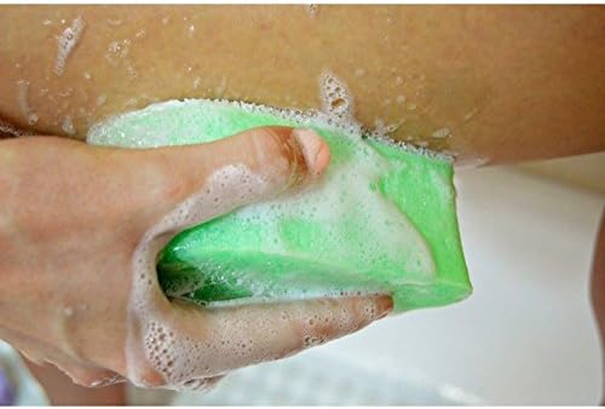 Spongeables anti Cellulite Body Wash in a 20+ Wash Sponge, Fresh Aloe, 1 Count image number 5