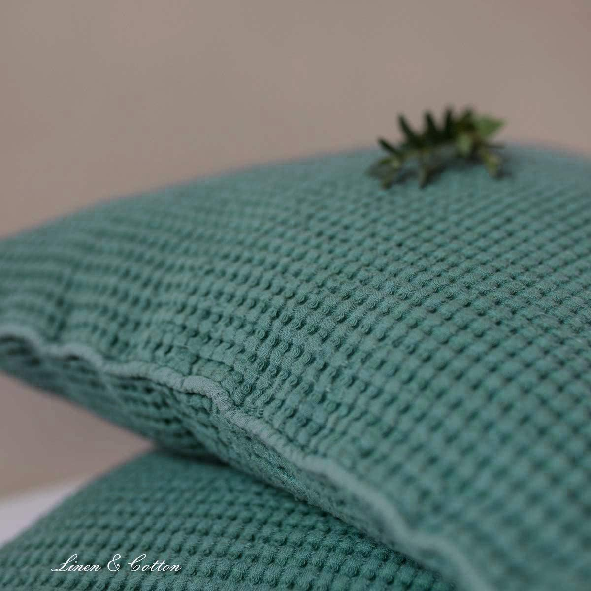 Linen & Cotton Plaid Blanket Summer Bedspread Waffle Pique Enzo - 48% Linen, 52% Cotton, Emerald Green (210 X 250 Cm) Blanket Throw Bed Linen image number 5