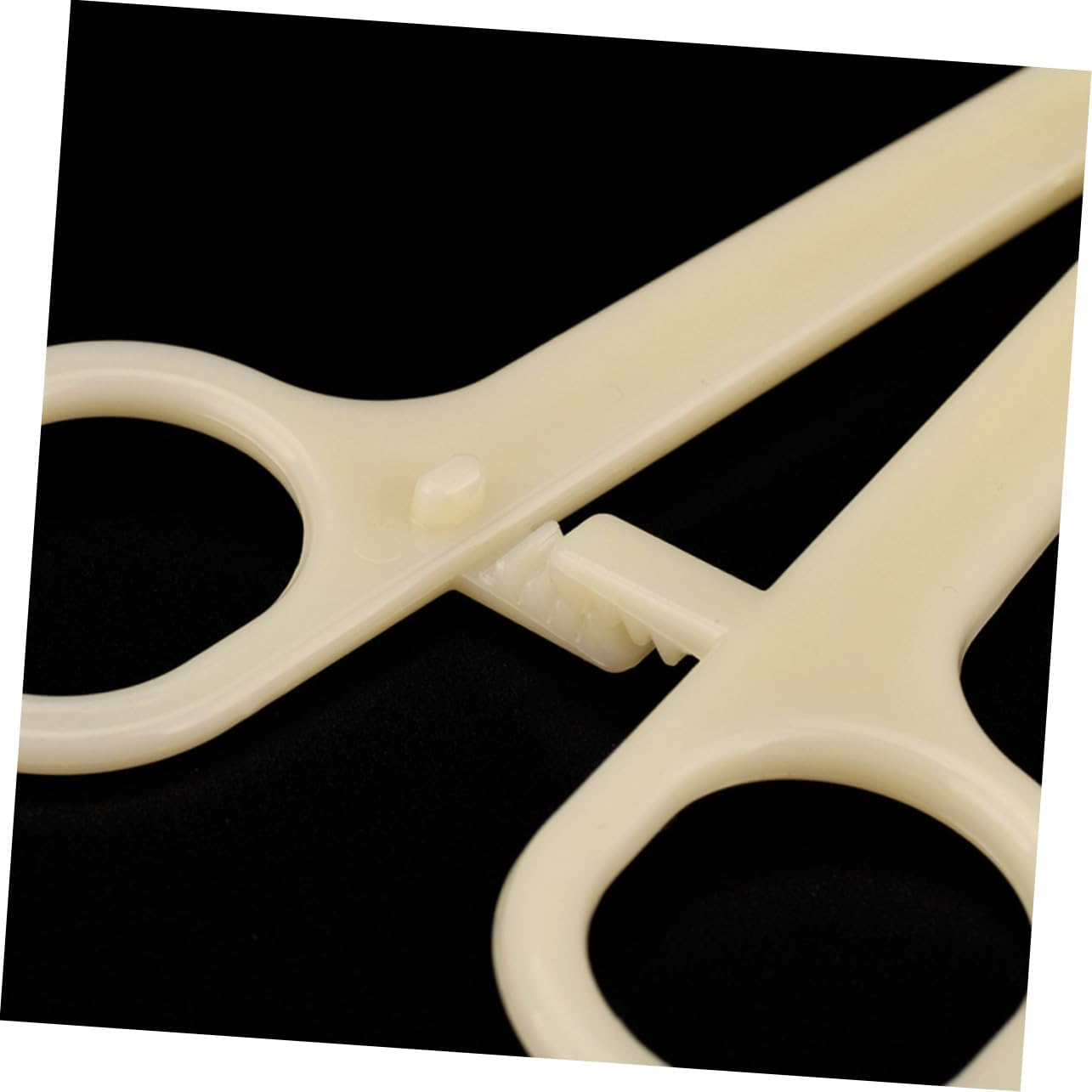 DECORNIJIA Disposable Piercing Clamps and Plastic Piercing Pliers 5Pcs round Mouth Joint Forceps for Use by Men and Women image number 2