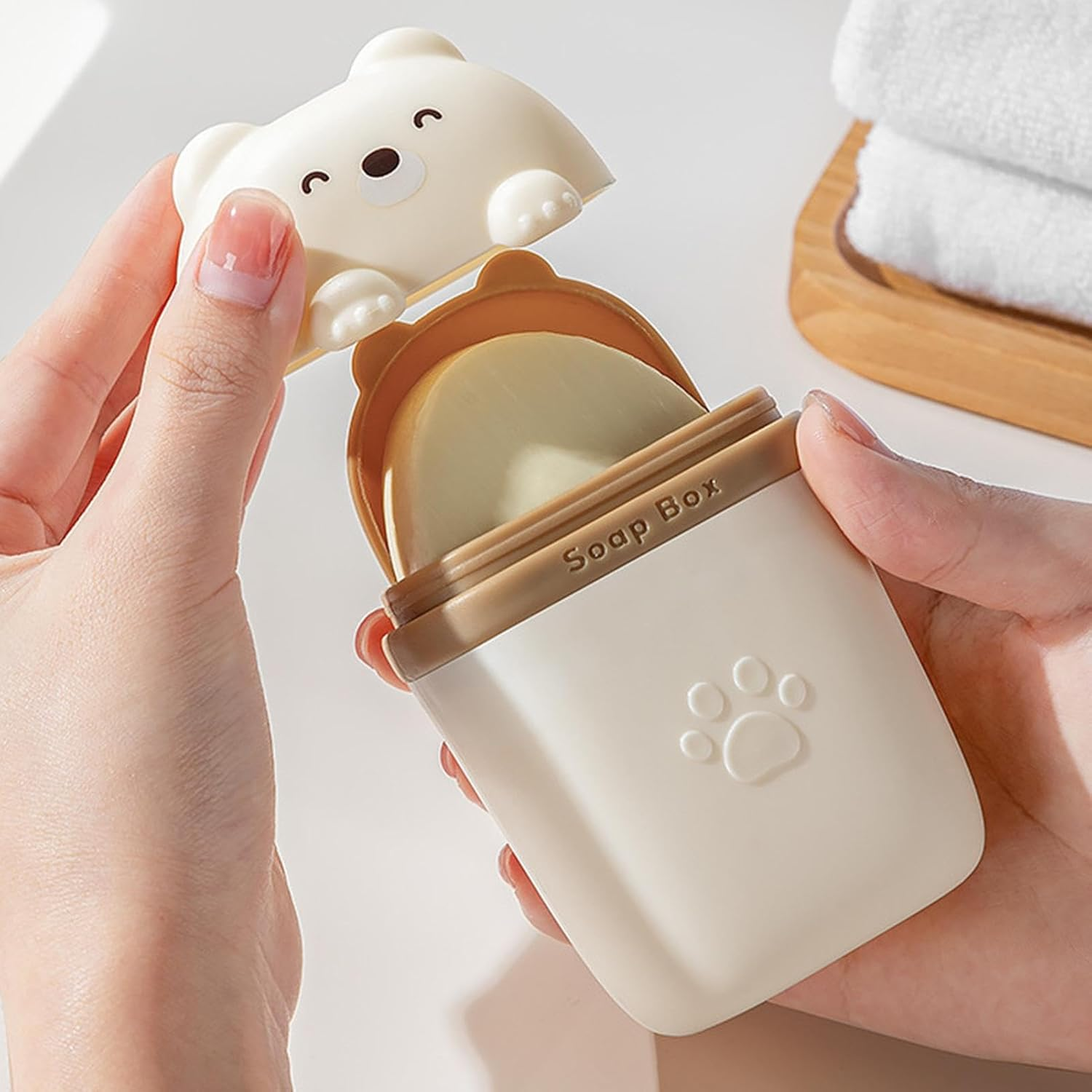 Travel Shampoo Bar Container,Cleaner Bar Soap Holder | Cute Bear Shape Cleaning Bar Container with Draining Hole for Bathroom image number 3