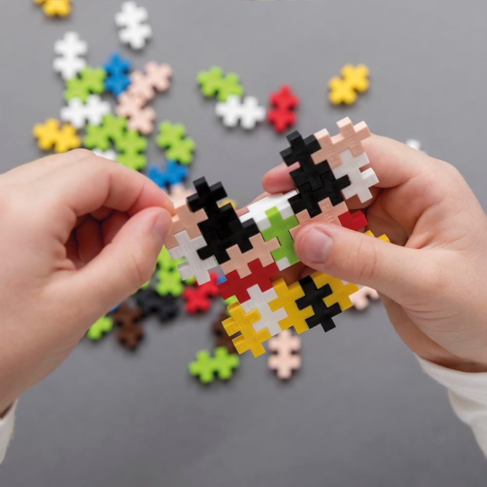 Plus-Plus Building Block 100-Pieces Set in Blue Travel Case image number 4