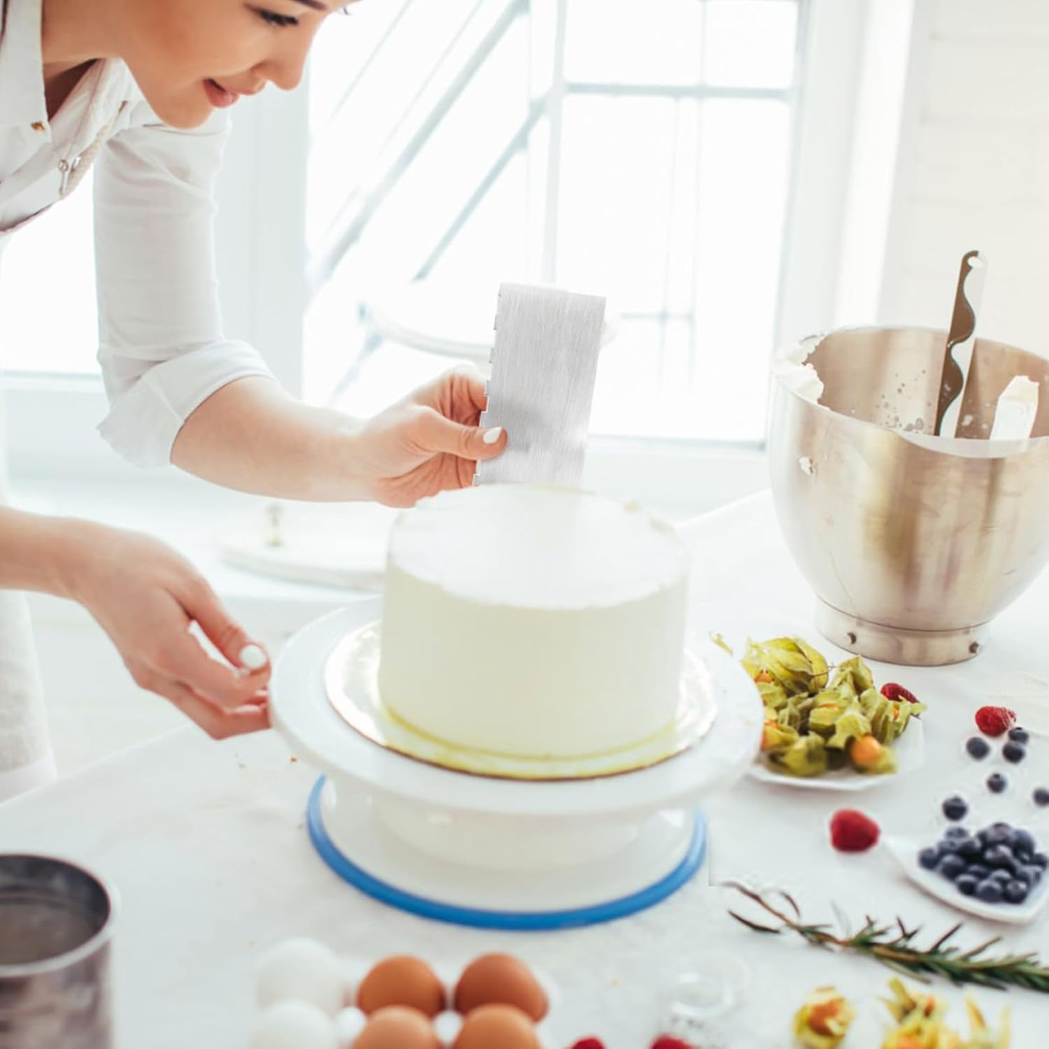 2Pcs Stainless Steel Cake Scraper with Sided Patterned Edge Stripe Edge, Pastry Baking Smoother Scraper Cake Decorating Tools for Mousse Butter Cream Cake image number 4