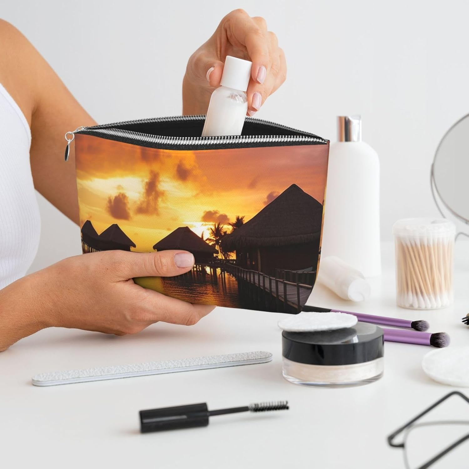 SDTYKHJ Large Capacity Makeup Bag for Women, Waterproof Portable Shaving Bag, Small Toiletry Bag, Tahiti Resort Sunset Leather, Travel Cosmetic Organizer Bags, Siliver, One Size