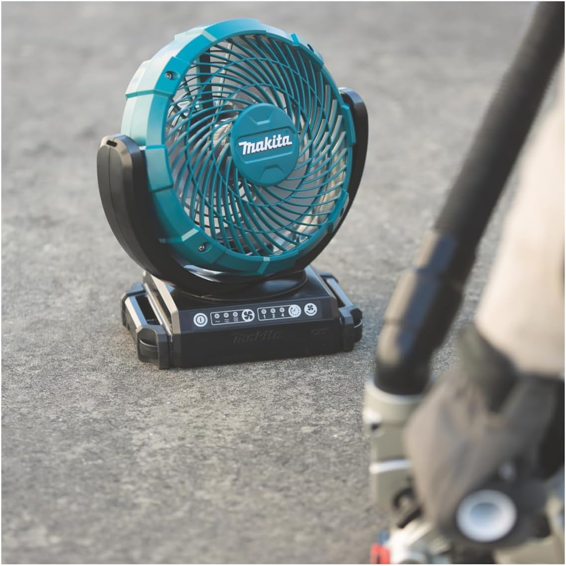 Makita 12V Max 180 Mm Jobsite Fan with Swing Neck Function Skin image number 4