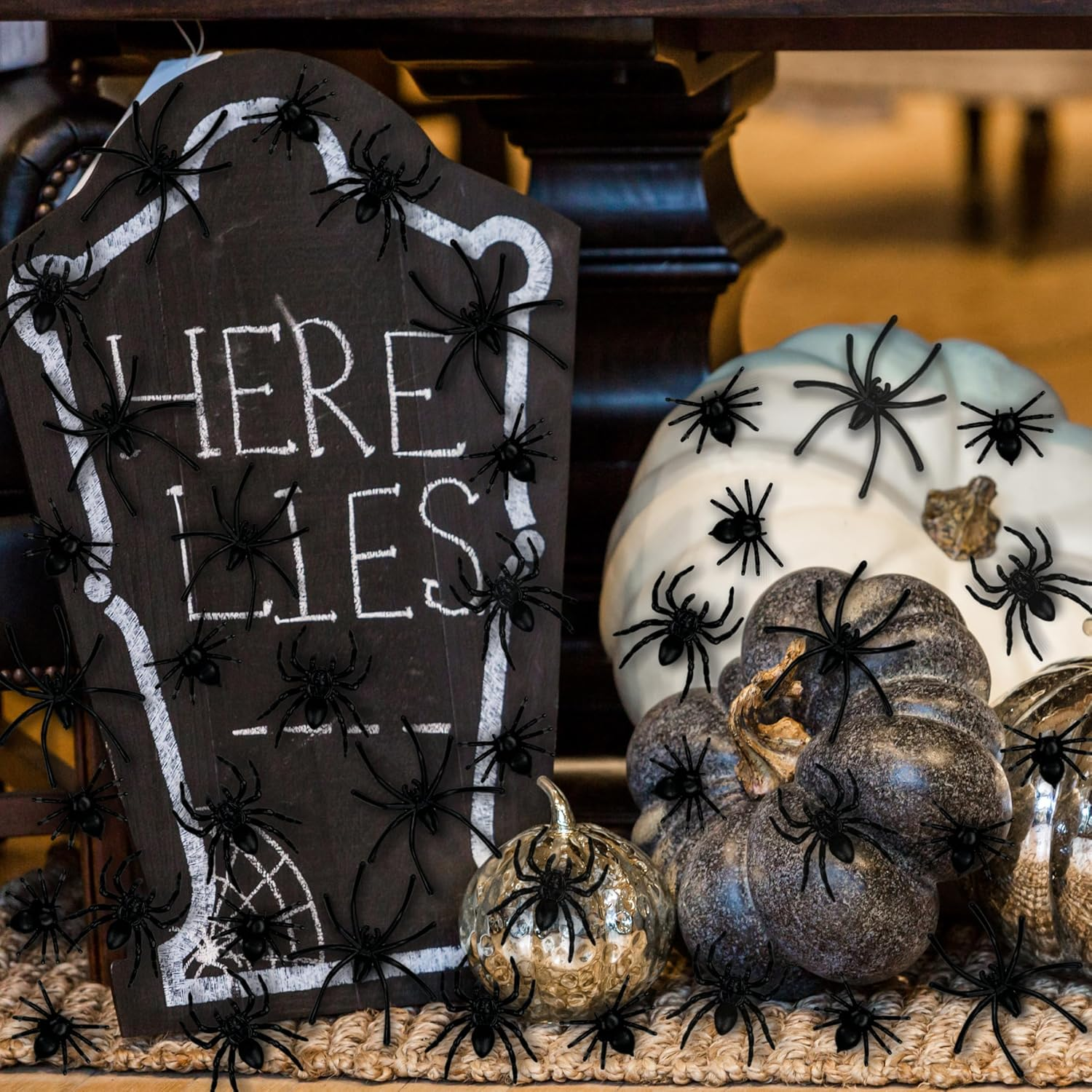 VOVEA 120PCS Realistic Halloween Plastic Spiders Fake Black Scary Spiders Prank Props for Halloween Party Decorations